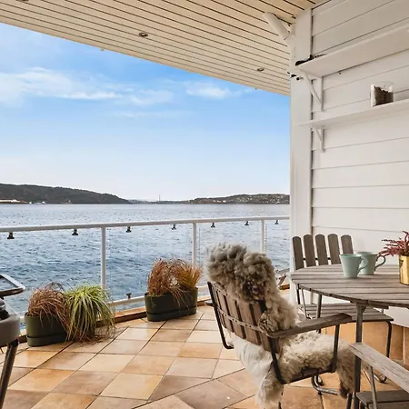 Daire Modern Seaside With Fjord Views *