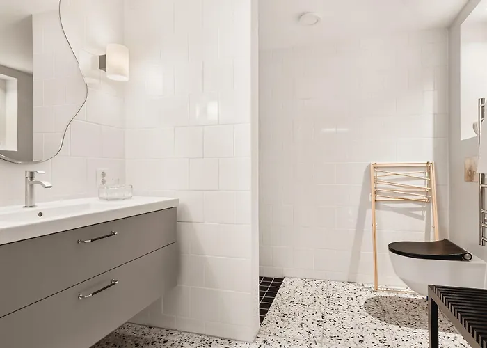 Modern Seaside With Fjord Views *