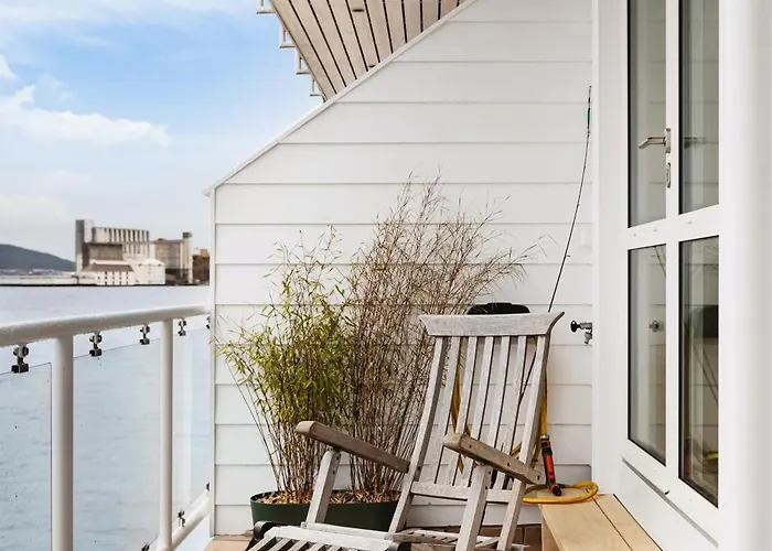 Modern Seaside With Fjord Views Leilighet Bergen